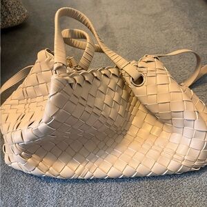 Urban Expressions Vegan Wovem Leather Tote Bag in Beige - Women Bags